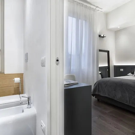 酒店 Emilia Express