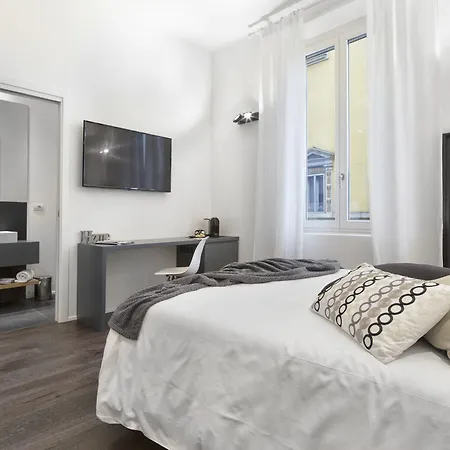 Emilia Express ホテル 3*