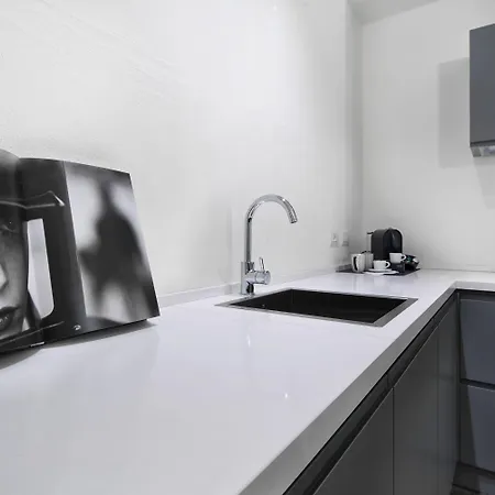 Emilia Express Ξενοδοχείο 3*