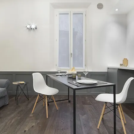 ホテル Emilia Express