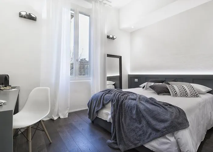 Hotel Emilia Express 3*